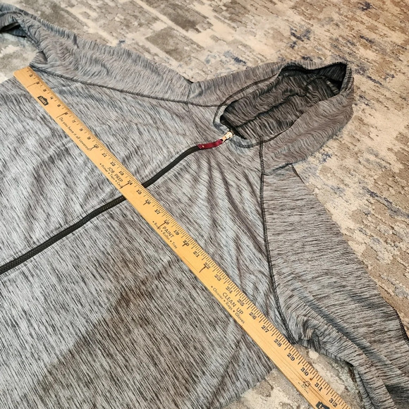 Maurices in motion active jacket. Plus Size 4. - Picture 15 of 16